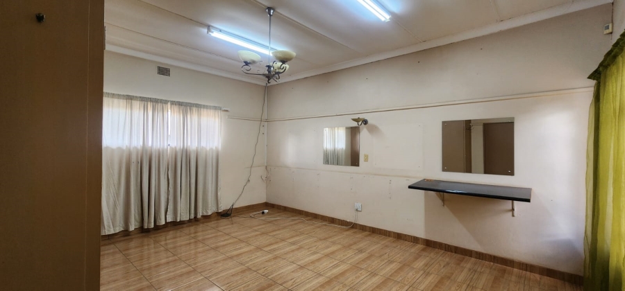 3 Bedroom Property for Sale in Wilkoppies North West